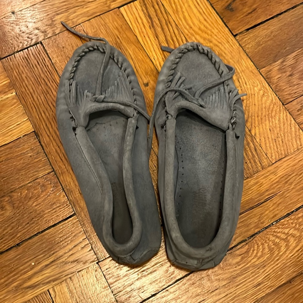 Minnetonka Moccasins- EUC blue grey, women’s size 11